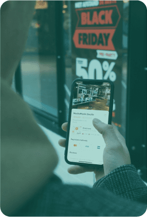 Person using app like shoppleverse